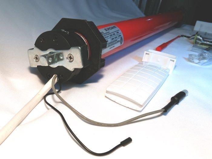 Motor tubular EUROMAX con control remoto